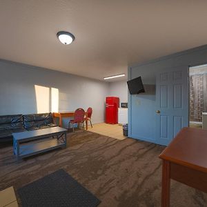 One-Bedroom King Suite